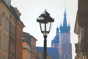 Darowizna domu: jakie dokumenty są potrzebne u notariusza?
